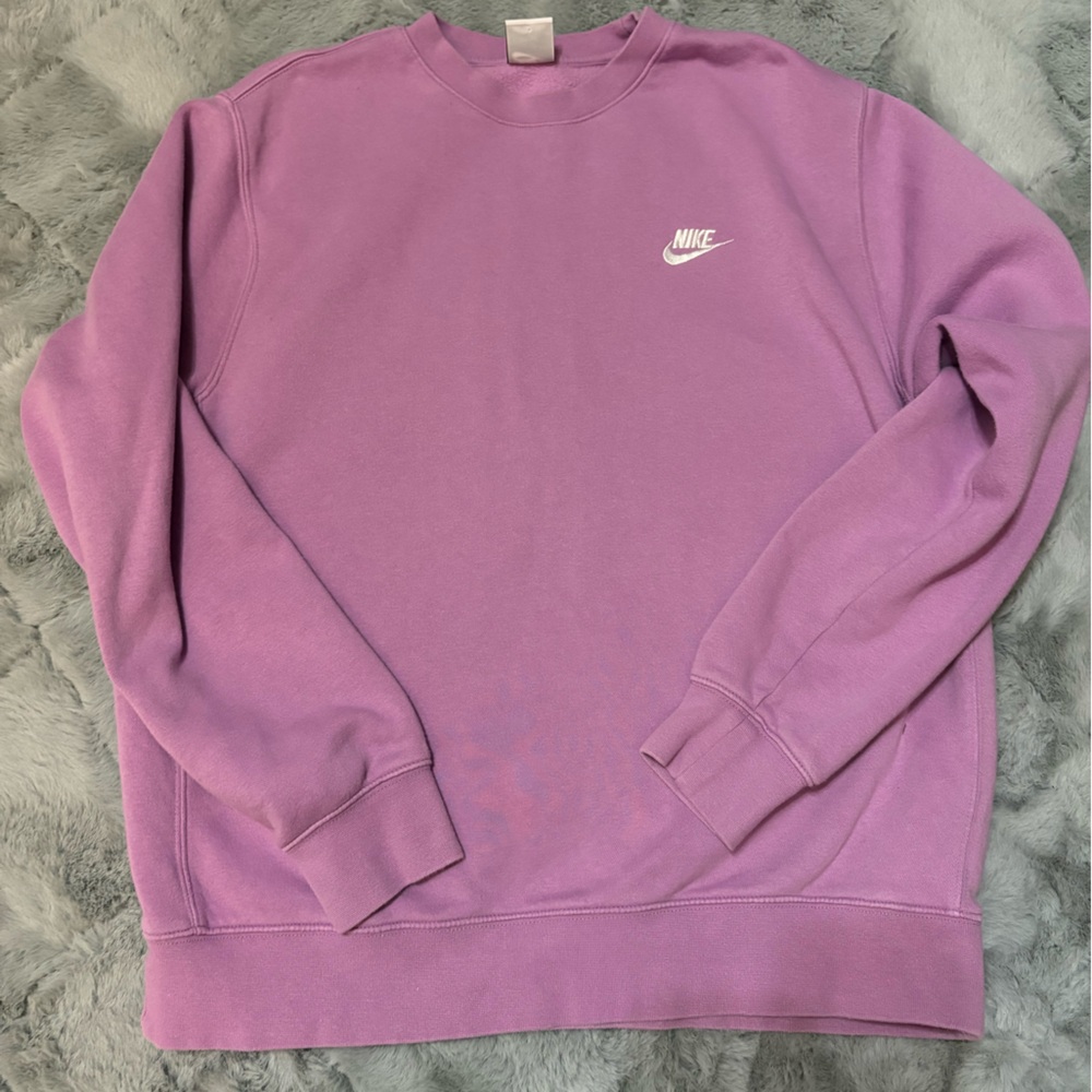 Nike sweatshirt